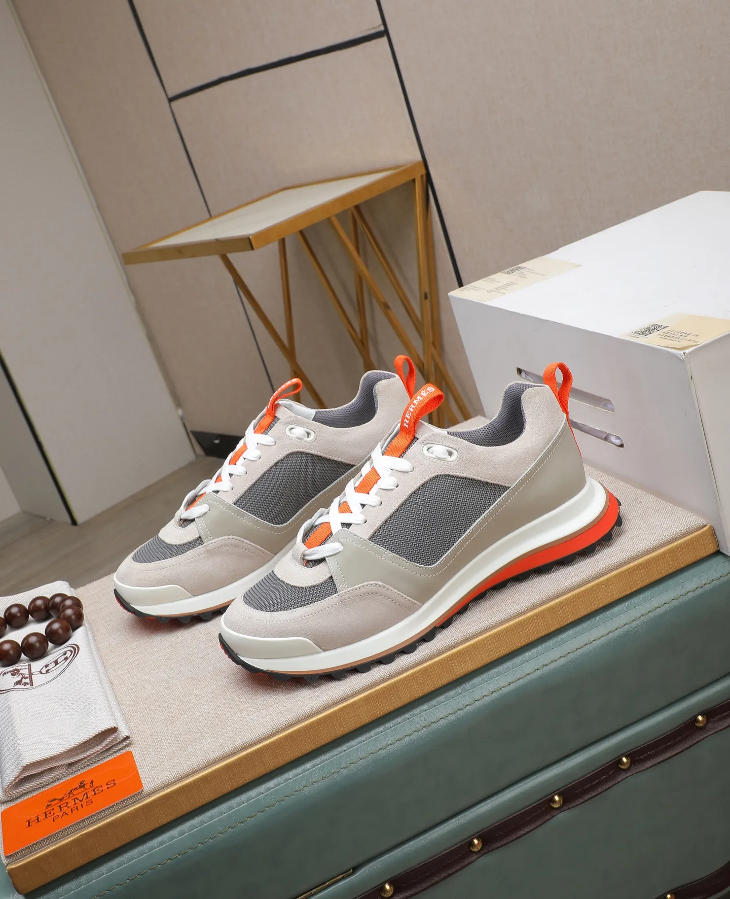 Men's shoes 💰760 Hermes🐴 25ss new autumn and winter products! Classic boot shape + British color matching design, imported calfskin, classic and durable! The original inverted mold last, the ultimate 1:1 shape, and the imported high-end cowhide presents a refined texture! Open the mold to customize the A-grade high-density private mold outsole with luxurious packaging! - Unique quality, 39-44 (38 45 46 customized)